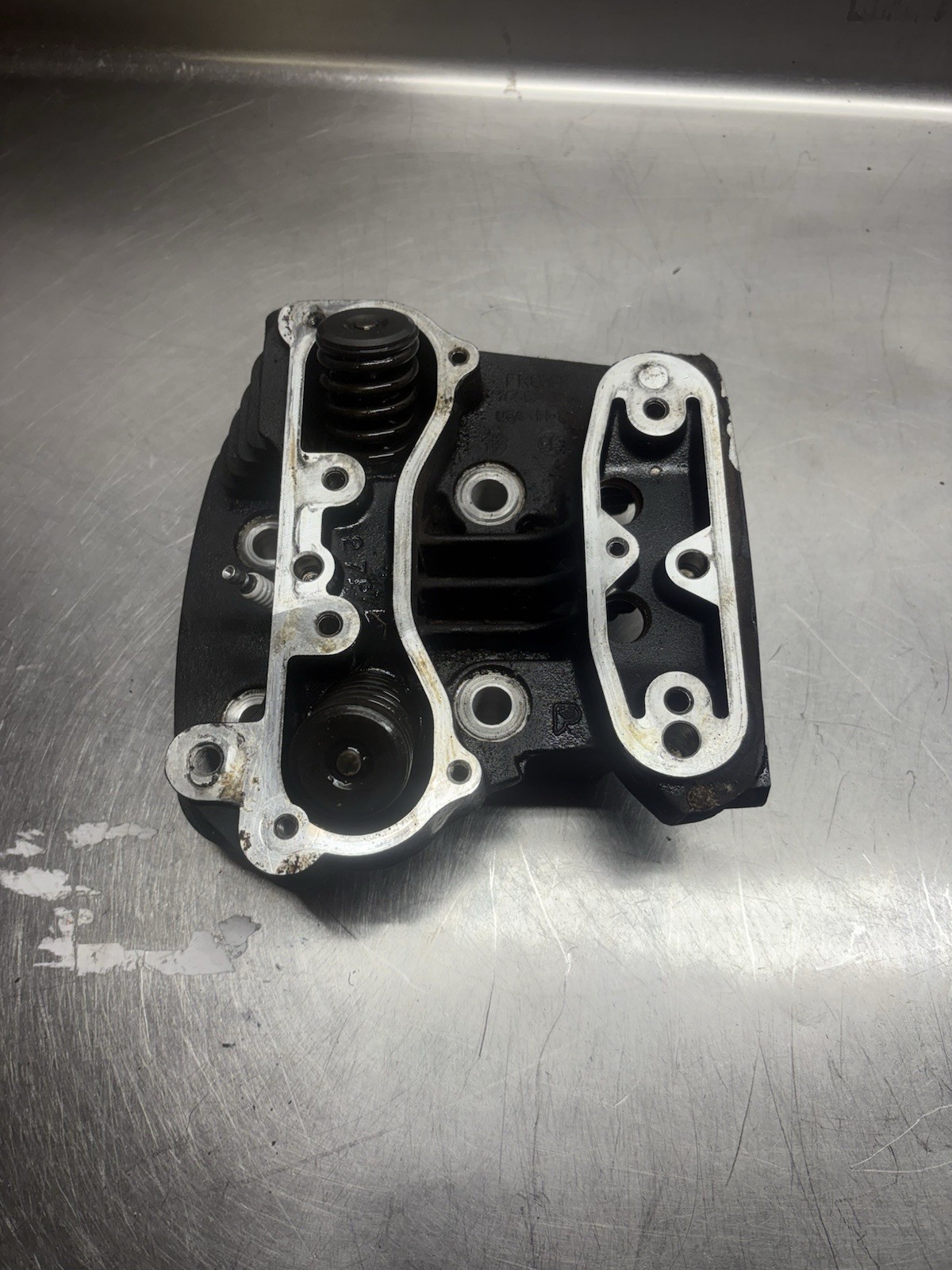 1995 buell thunderbolt s2 Front Cylinder Head 1995 buell thunderbolt s2 Front Cylinder Head