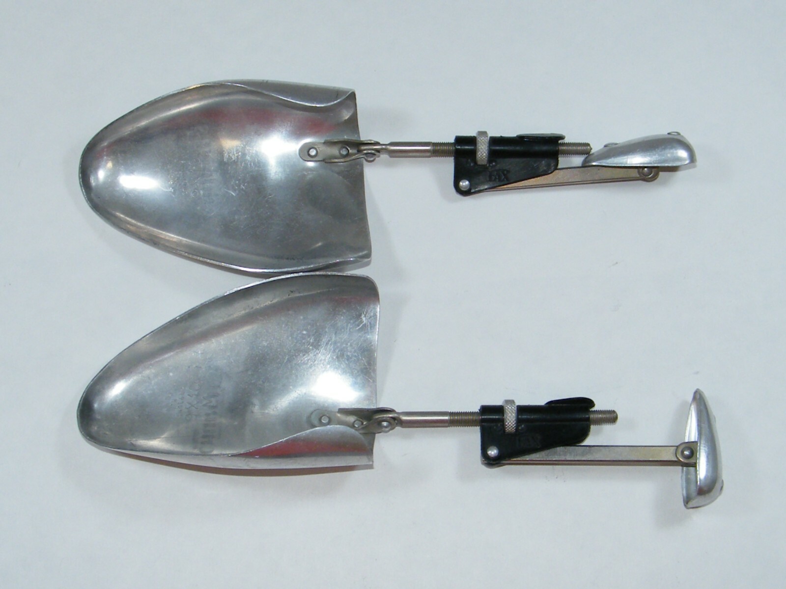 VINTAGE CHURCH\'S FAMOUS ENGLISH SHOES ENGLAND STRETCHERS FORMS METAL