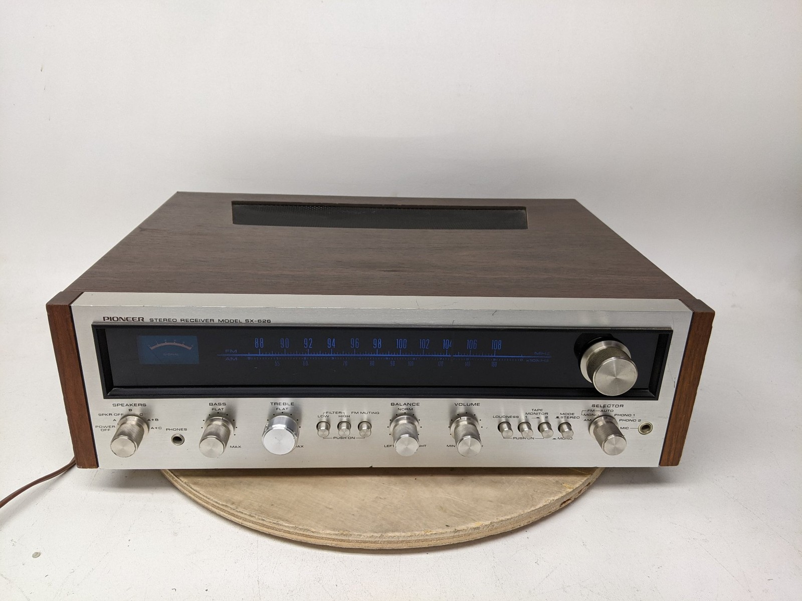 Pioneer SX-626 AM/FM Stereo Receiver Vintage Audio Amplifier