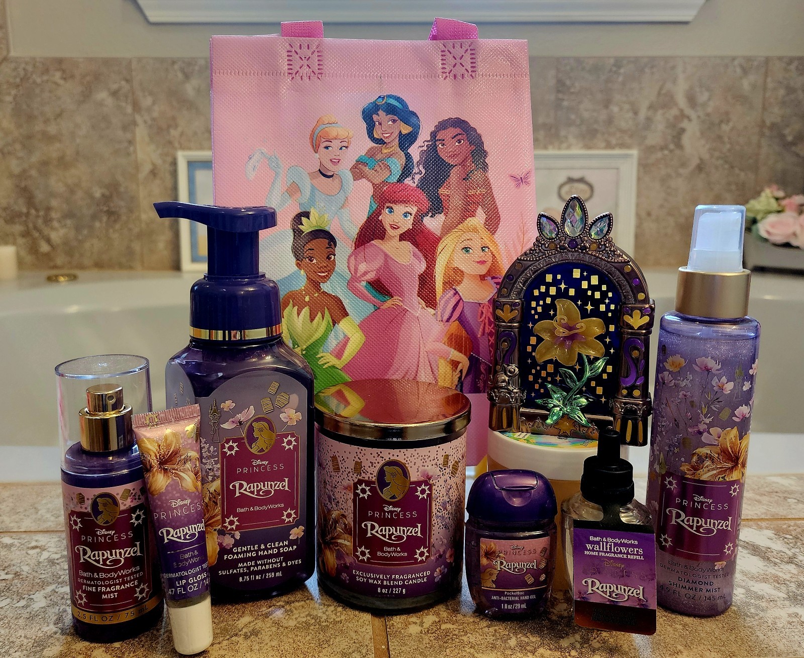 BBW Disney Princess Rapunzel 9PC Body Care/Candle/Soap/Accessories Set NEW HTF BBW Disney Princess Rapunzel 9PC Body Care/Candle/Soap/Accessories Set NEW HTF