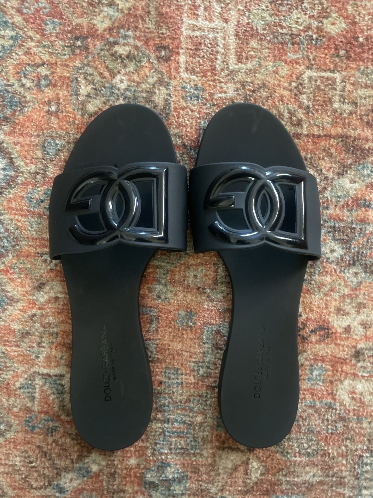 Dolce & Gabbana DG Logo Slides Dolce & Gabbana DG Logo Slides