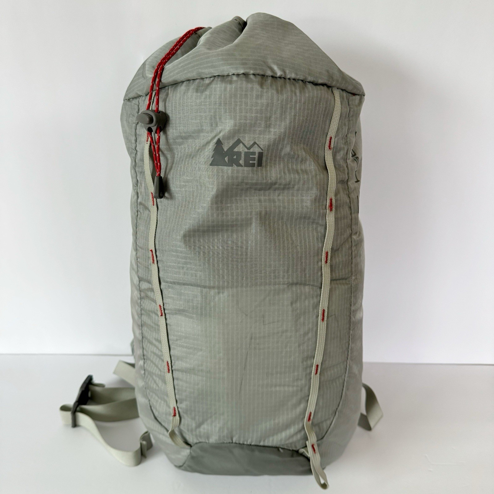 REI Co-op Flash 18 Backpack Grey Lightweight Hiking Daypack Travel Packable Bag REI Co-op Flash 18 Backpack Grey Lightweight Hiking Daypack Travel Packable Bag