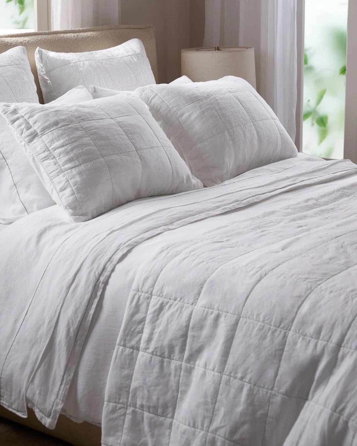 Parachute Home Linen Box Quilt In White Size FQ Linen/Percale NEW
