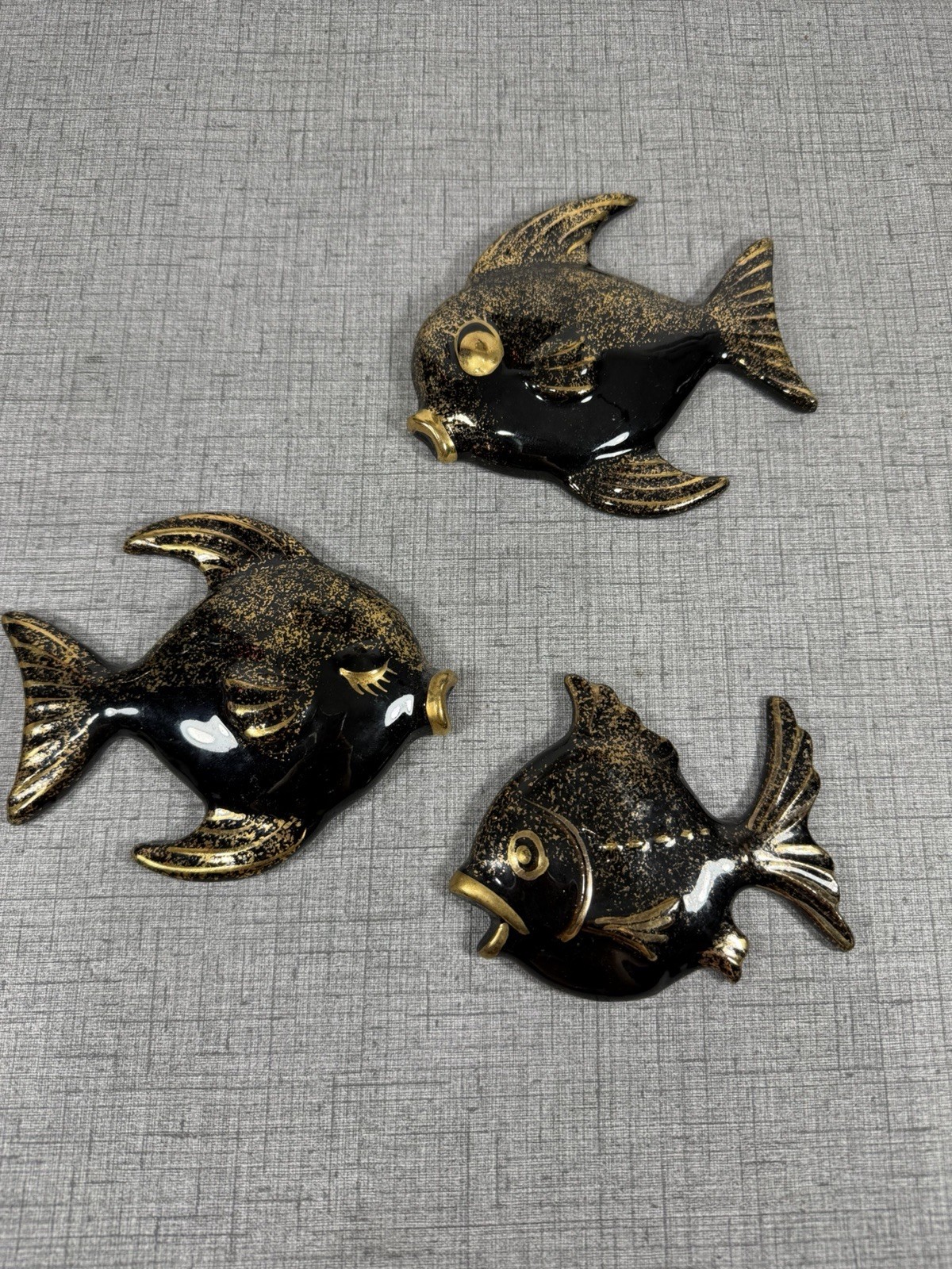 Set Of 3 Vtg Lefton Black and Gold Fish Ceramic Wall Hangings Set Of 3 Vtg Lefton Black and Gold Fish Ceramic Wall Hangings
