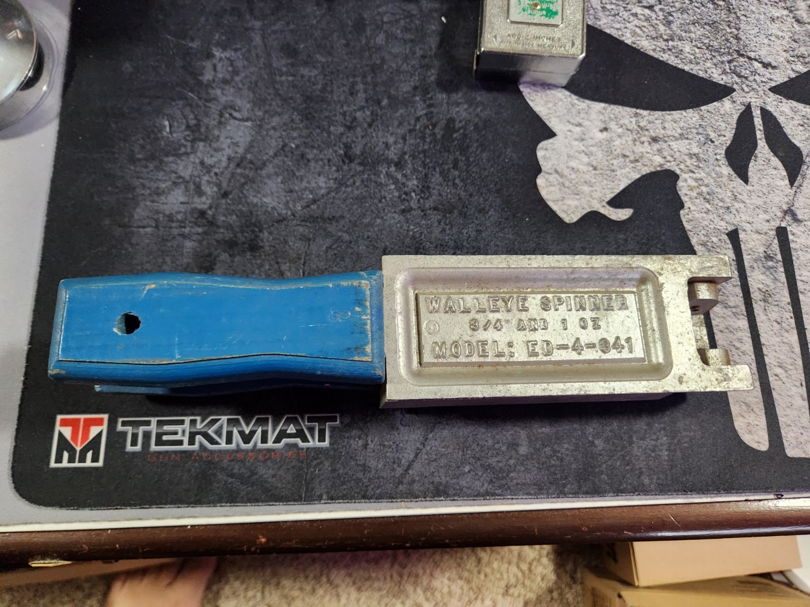 Do it Mold - Walleye Spinner - Model ED-4-341 - discontinued Great Condition Do it Mold - Walleye Spinner - Model ED-4-341 - discontinued Great Condition