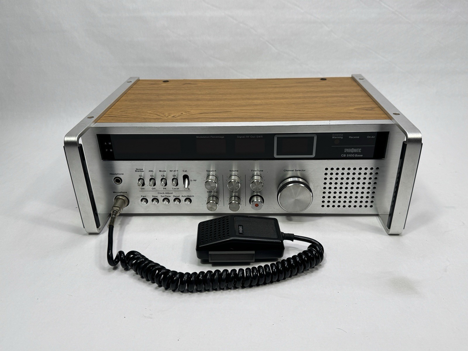 Vintage Sparkomatic CB 5100 Base 40 Channel CB Radio w/ Microphone READ