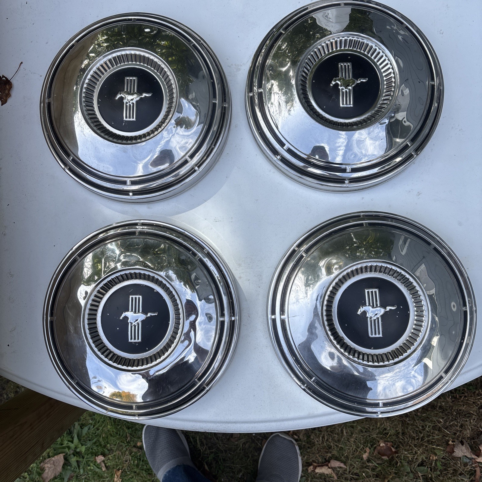 VINTAGE 1968-70 FORD 429 MUSTANG GT DOG DISH POVERTY HUBCAPS WHEEL COVERS VINTAGE 1968-70 FORD 429 MUSTANG GT DOG DISH POVERTY HUBCAPS WHEEL COVERS