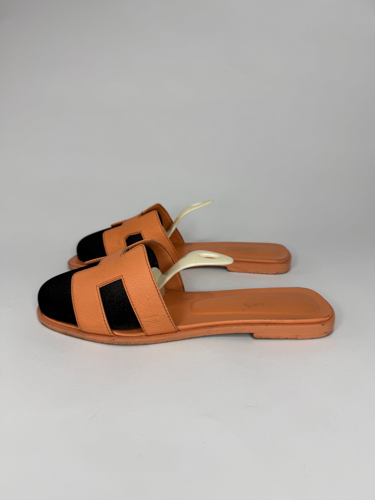 Hermes Epson Oran leather Sandals Orange Size 38 EU/ 8 US / 5 UK Hermes Epson Oran leather Sandals Orange Size 38 EU/ 8 US / 5 UK