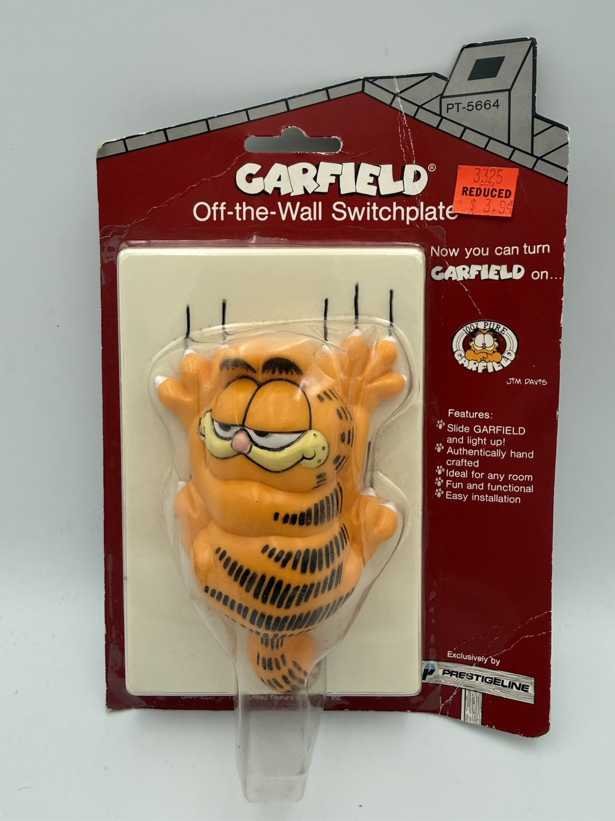 Vintage Garfield Cat Off The Wall Light Switch Plate Cover claw scratch marks Vintage Garfield Cat Off The Wall Light Switch Plate Cover claw scratch marks