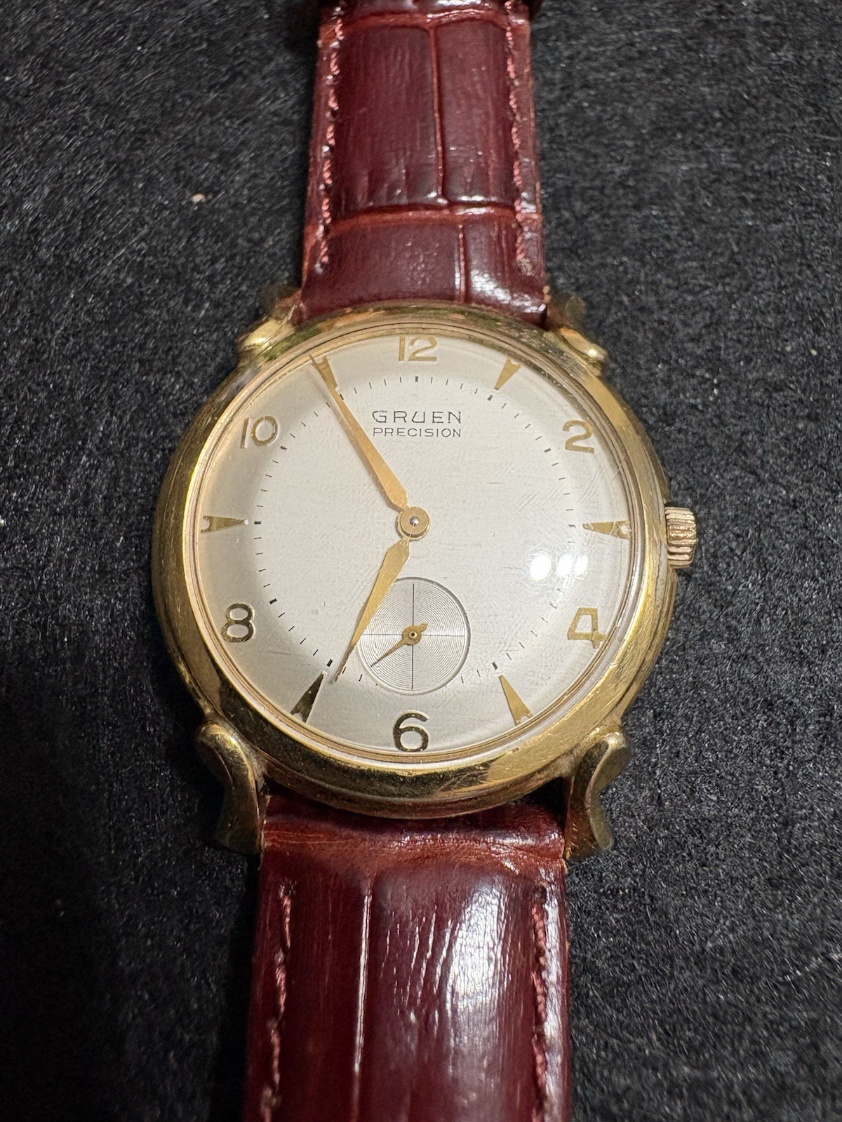 Vintage 1950s Gruen Precision Cal 422 Manual Wind Sub-Second Fancy Lugs RUNS