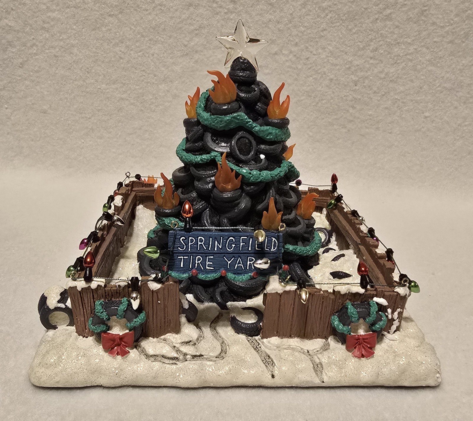 Simpsons Hawthorne Christmas Village Springfield Tire Yard W/ COA and box Simpsons Hawthorne Christmas Village Springfield Tire Yard W/ COA and box