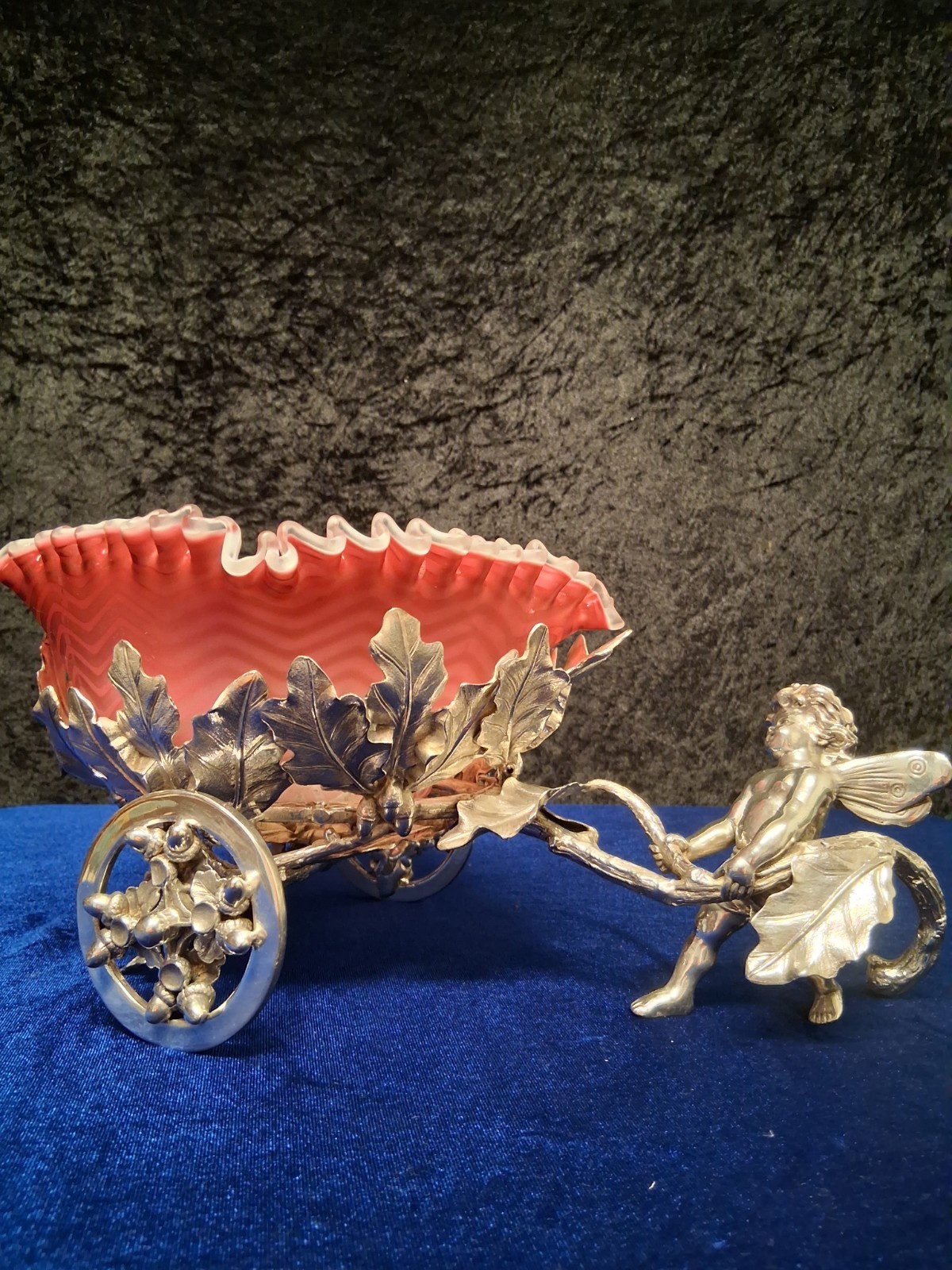 Rare Antique Rogers & Bro Wagon Centerpiece Rare Antique Rogers & Bro Wagon Centerpiece