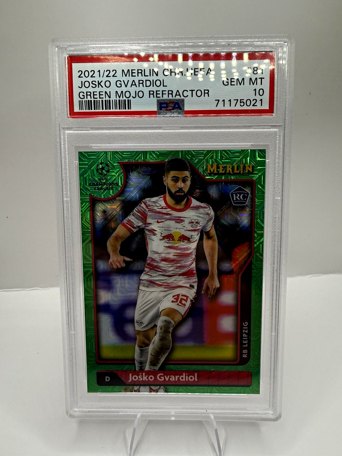 Topps Merlin Chrome UCC Joško Gvardiol Rookie Green Mojo Refractor /99 #81 Topps Merlin Chrome UCC Joško Gvardiol Rookie Green Mojo Refractor /99 #81