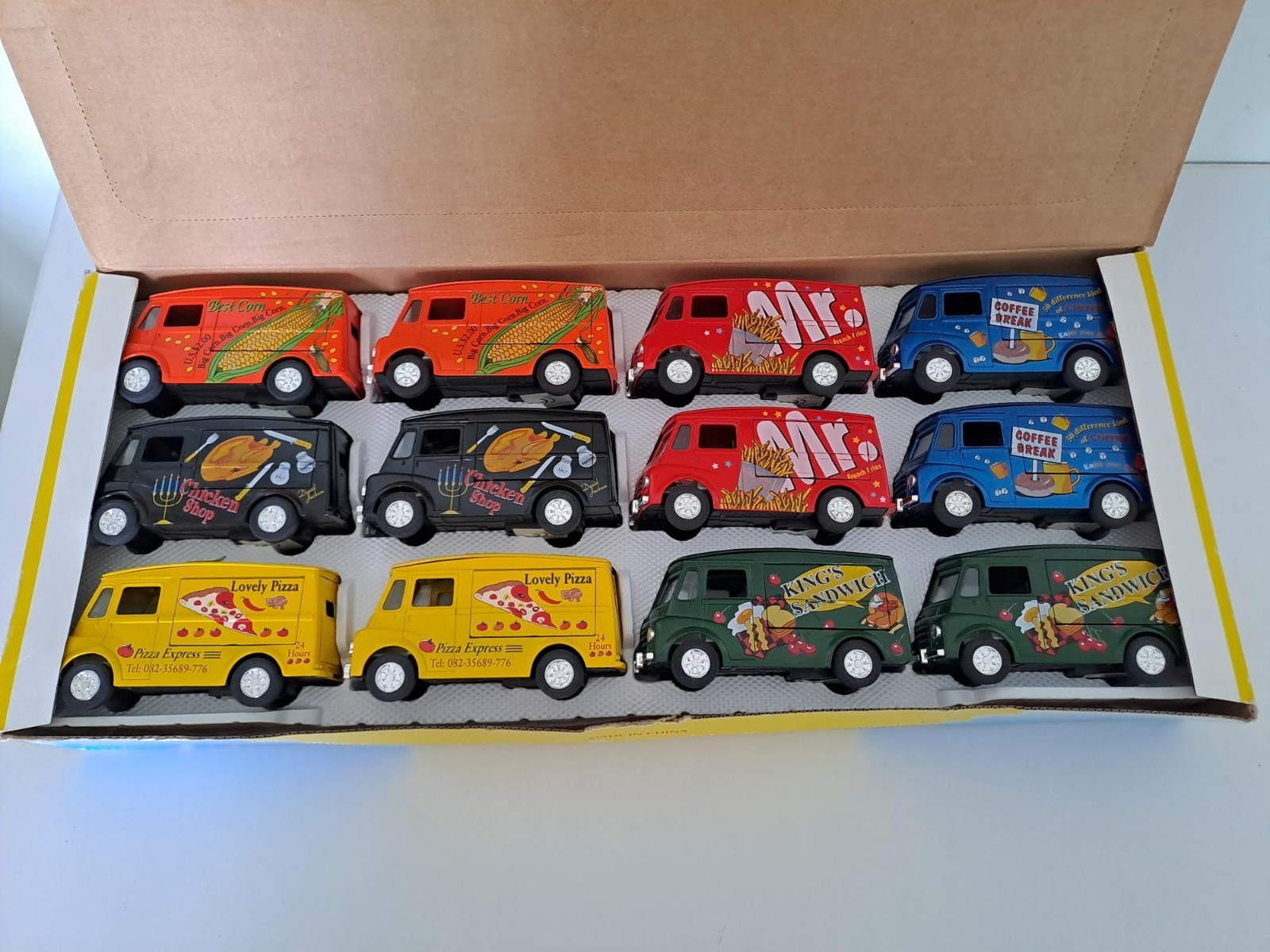 12 x Kintoy Fastfood delivery Vans - Diecast Trade pack 12 x Kintoy Fastfood delivery Vans - Diecast Trade pack
