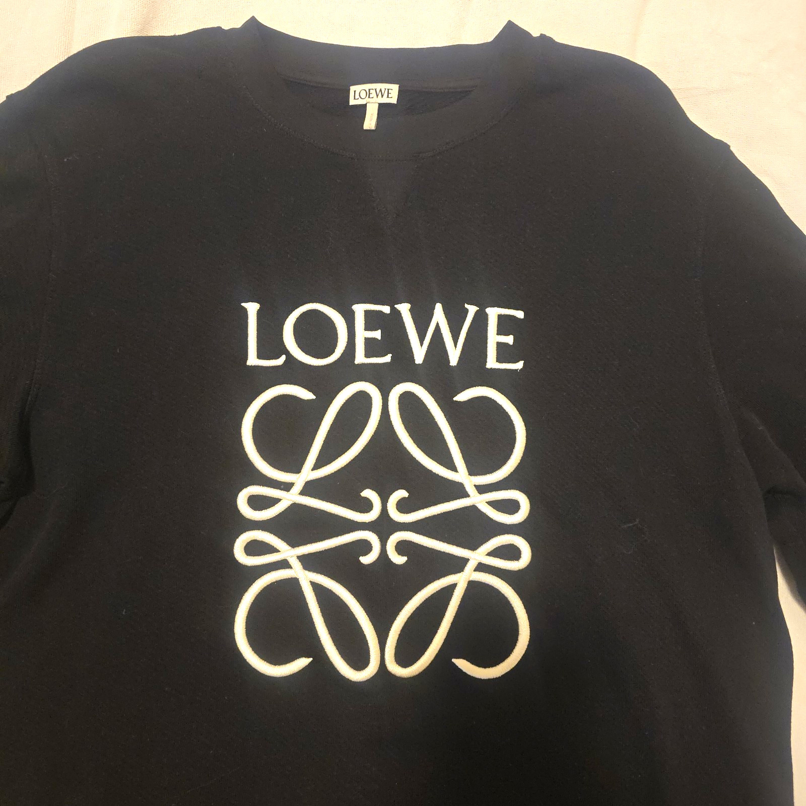 Loewe Black Crew Neck Pullover Sweatshirt XL Long Sleeve Logo *small hole Loewe Black Crew Neck Pullover Sweatshirt XL Long Sleeve Logo *small hole