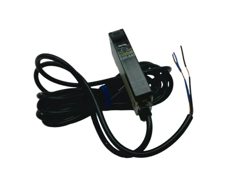 OMRON E3X-A41-2M / E3XA412M (NEW IN BOX)