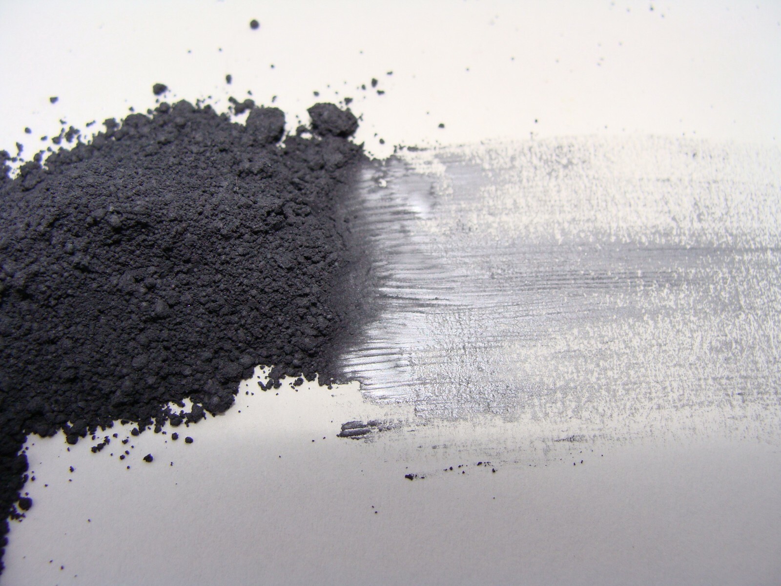 Molybdenum disulfide fine powder 1.5 microns Molybdenum disulfide fine powder 1.5 microns