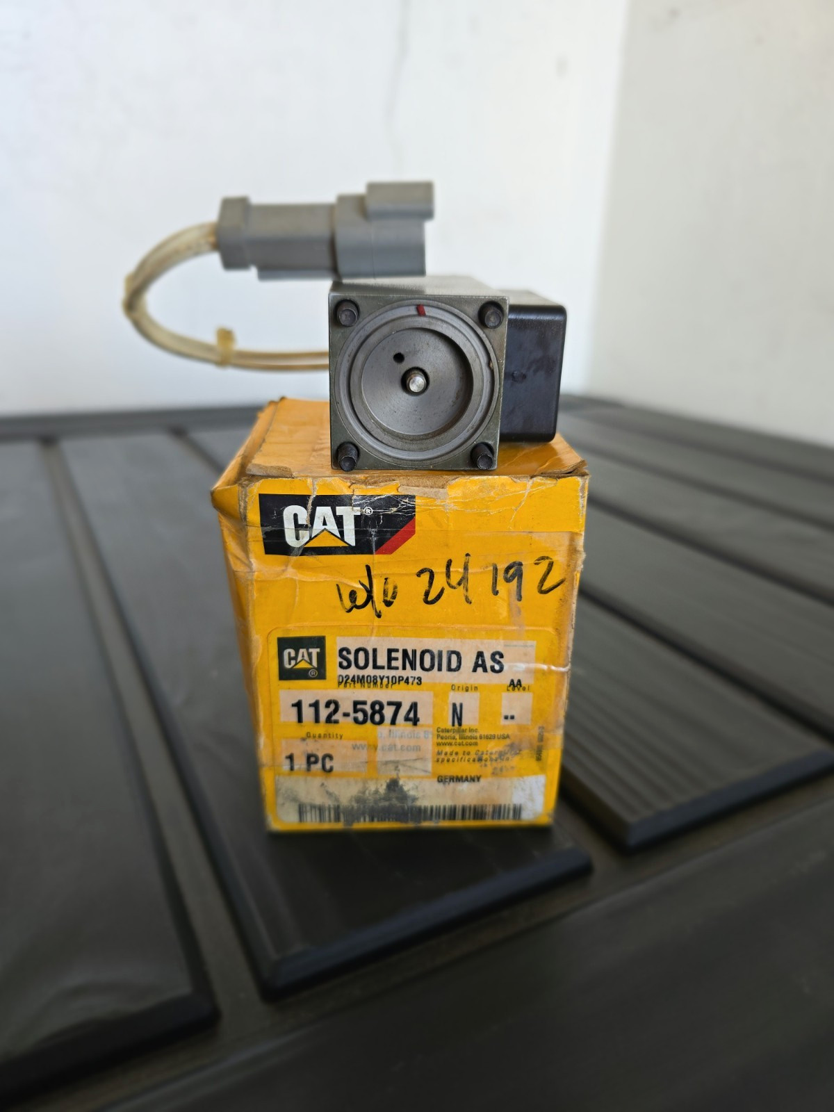 CAT Genuine Caterpillar Solenoid Assembly 112-5874 / 1125874 24V New In Box CAT Genuine Caterpillar Solenoid Assembly 112-5874 / 1125874 24V New In Box