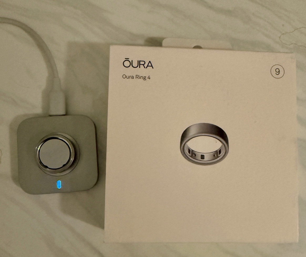 Oura Ring 4 (Oura Ring Gen 4) Fitness Ring - Brushed Silver - Size 9
