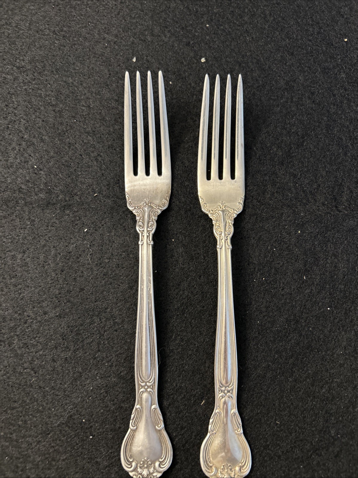 Gorham Chantilly Sterling Silver Forks 1950s Vintage 7.5 Place Setting Gorham Chantilly Sterling Silver Forks 1950s Vintage 7.5 Place Setting