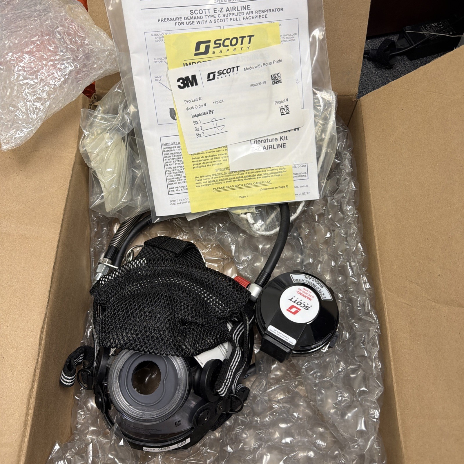 3M Scott Safety AV2 E-Z airline poly Hanson Facepiece Respirator Mask AV2000
