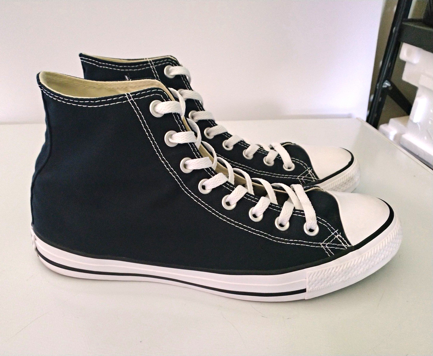Converse Chuck Taylor All Star High Top Black/White Lace-Up M9160 men’s 10.5 Converse Chuck Taylor All Star High Top Black/White Lace-Up M9160 men’s 10.5