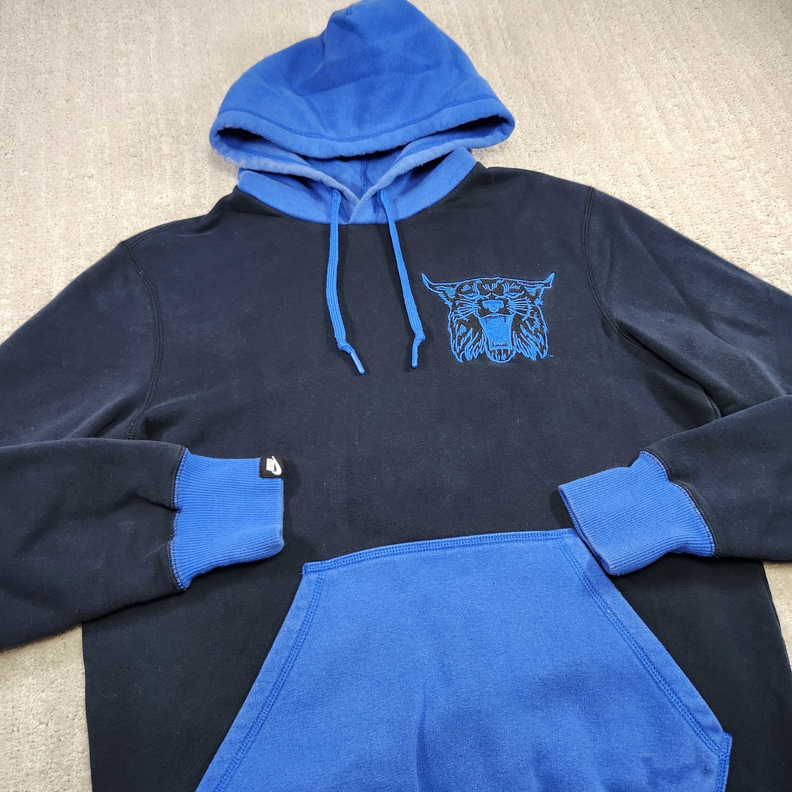 Vintage Kentucky Wildcats Hoodie Men Medium Nike Y2K Black Blue Fleece NCAA UK Vintage Kentucky Wildcats Hoodie Men Medium Nike Y2K Black Blue Fleece NCAA UK