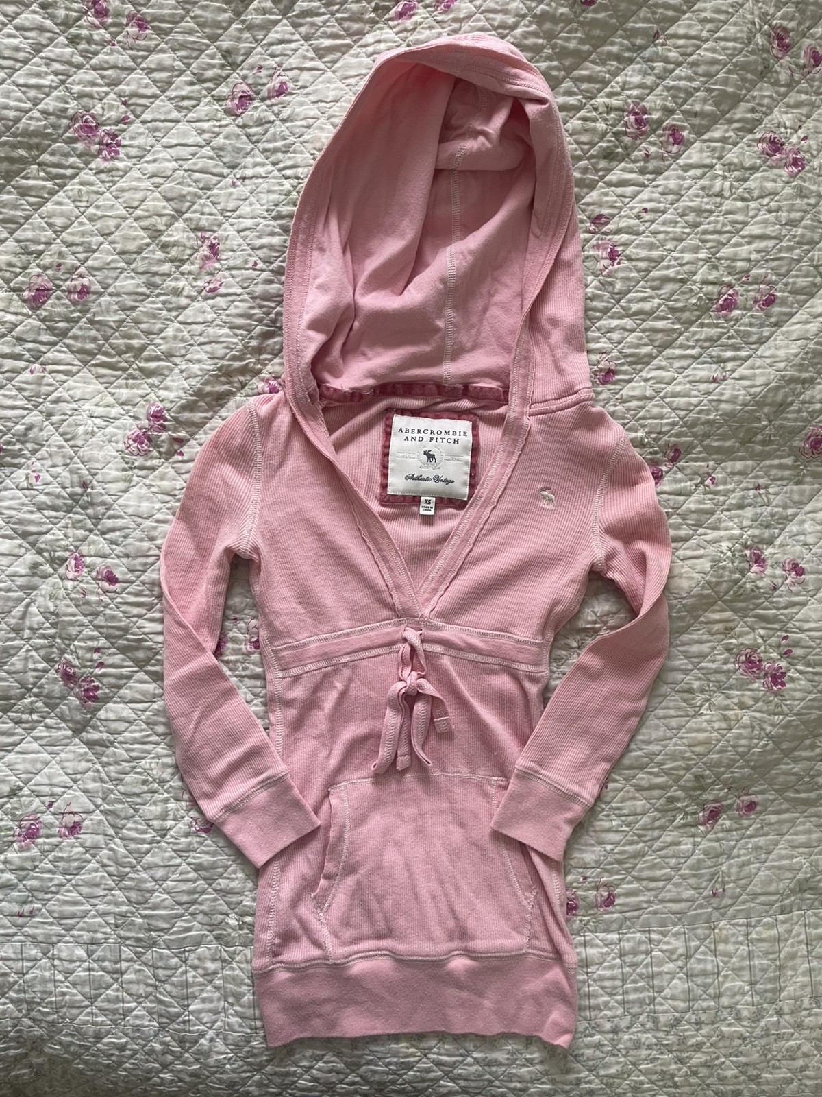 Rare Y2k vintage Abercrombie & Fitch Pink Babydoll Hoodie Rare Y2k vintage Abercrombie & Fitch Pink Babydoll Hoodie