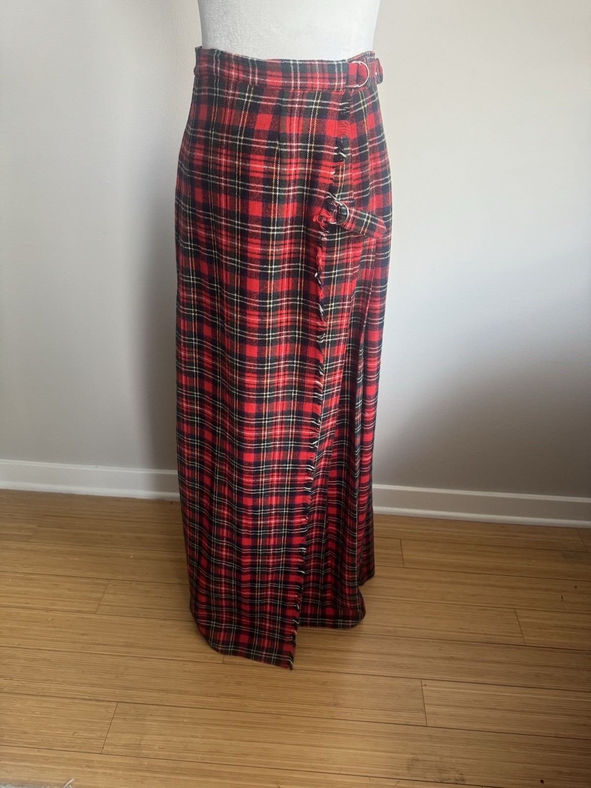 Vintage 70’s Sirotto Sport Red Black Plaid Maxi Wrap Skirt Size M/L Vintage 70’s Sirotto Sport Red Black Plaid Maxi Wrap Skirt Size M/L