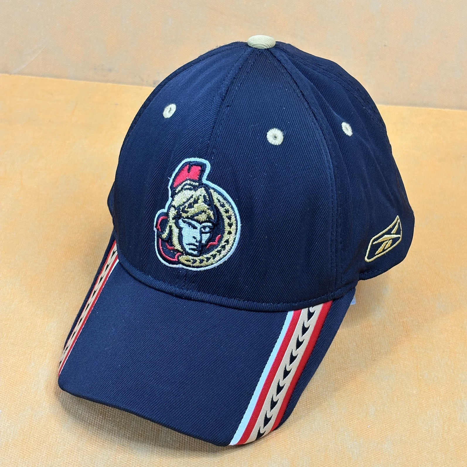 Vintage Reebok Ottawa Senators NHL Center Ice Collection Adjustable Hat Cap Vintage Reebok Ottawa Senators NHL Center Ice Collection Adjustable Hat Cap