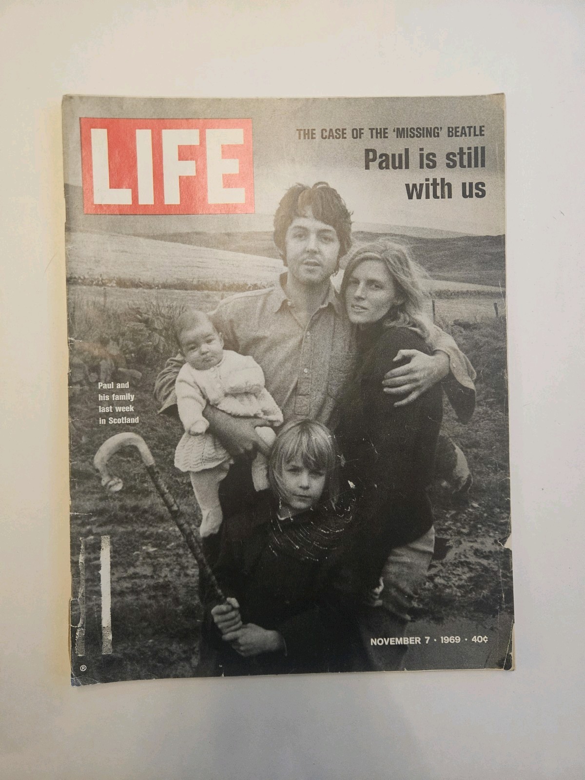 The Beatles Life Magazine Nov. 7, 1969 Paul McCartney, Missing Beatles