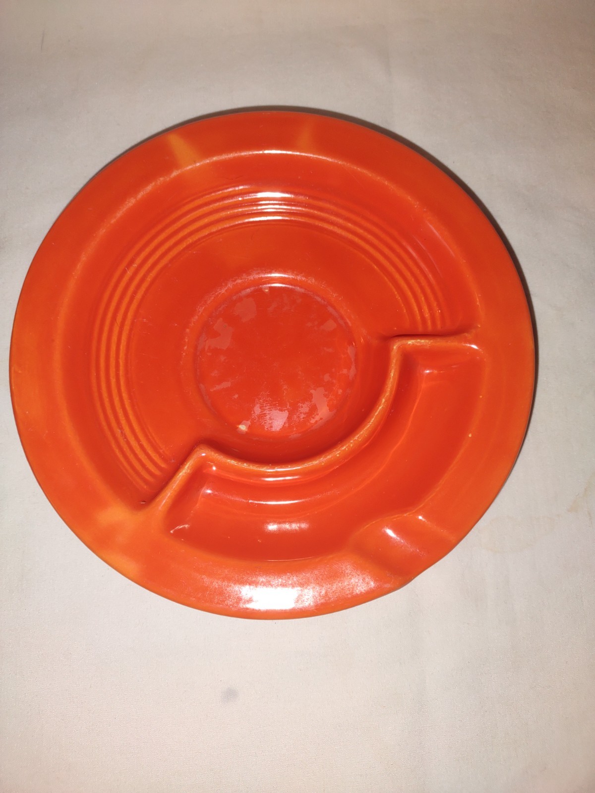 RARE Vtg Homer Laughlin Harlequin Radioactive Red ASHTRAY Saucer -FLAW-Fiesta