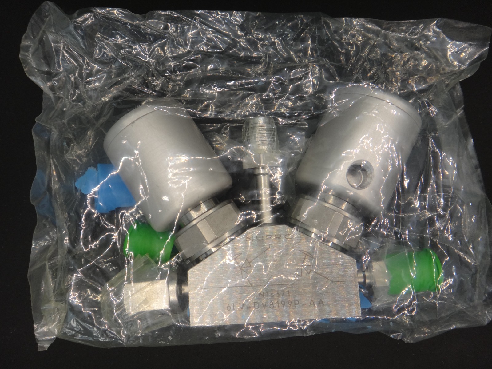 Nupro Valve Manifold Assembly 6LV-DV8199PAA 3 Ports 2 Stations Pneumatic Diaphr