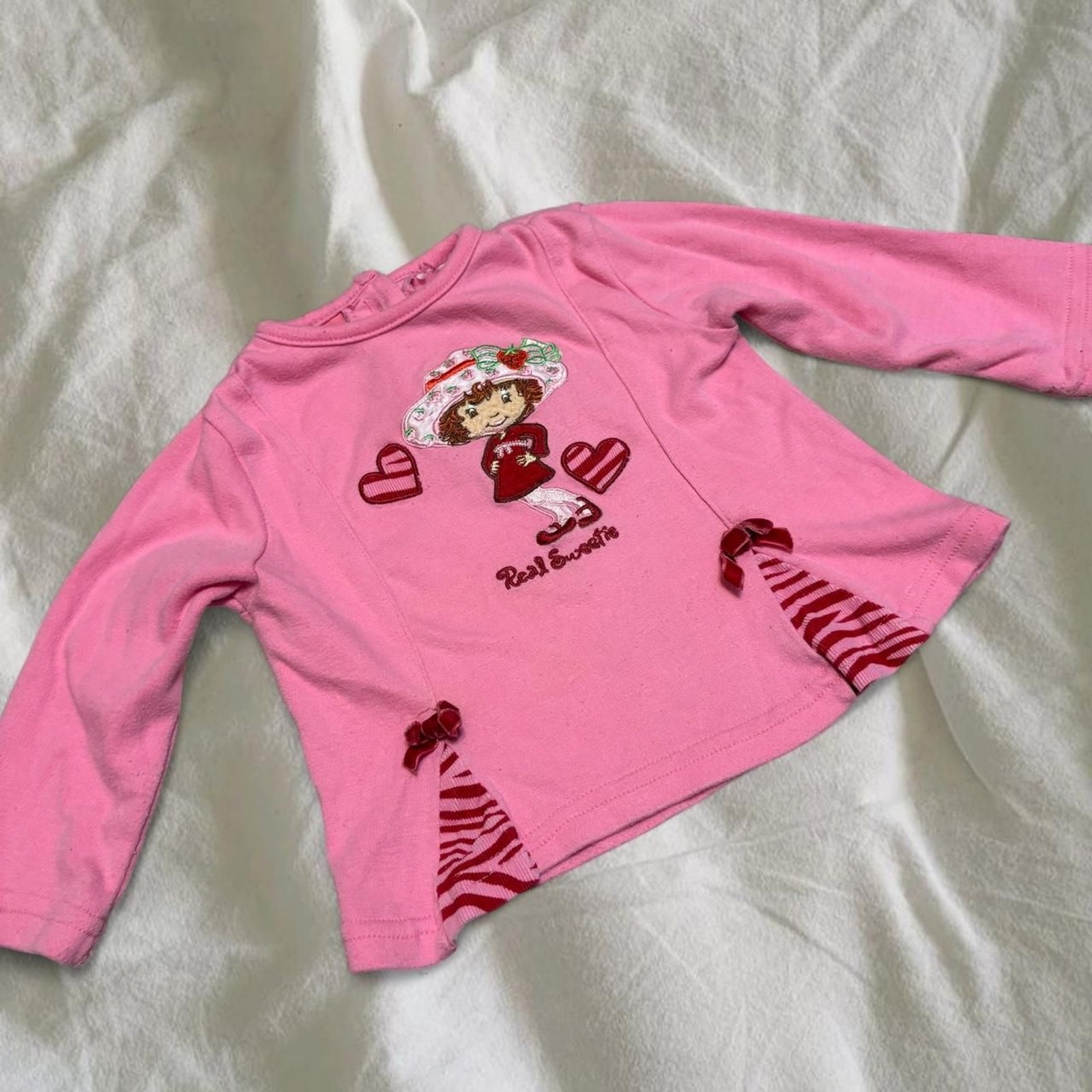 Y2K 2005 Strawberry Shortcake Character Long Sleeve Shirt