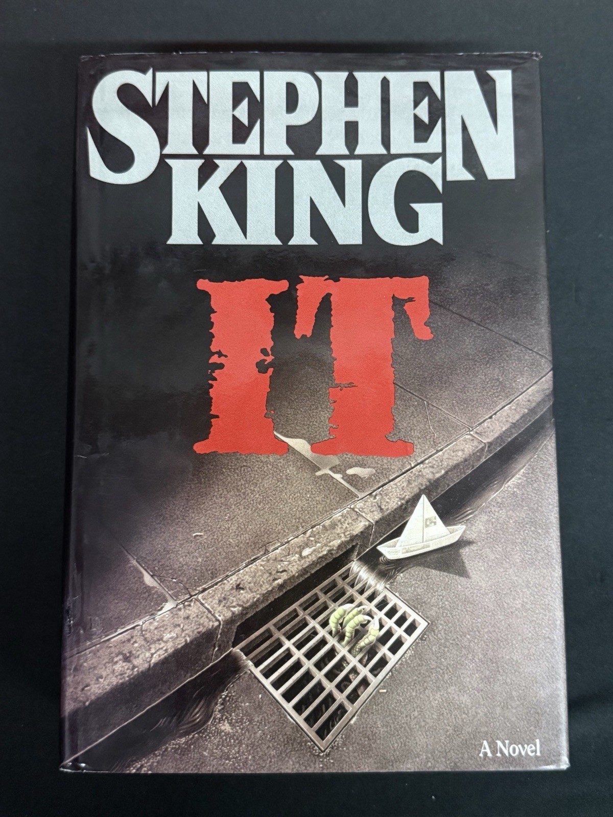 Stephen King IT First Edition Hardcover 1986 VIKING NICE