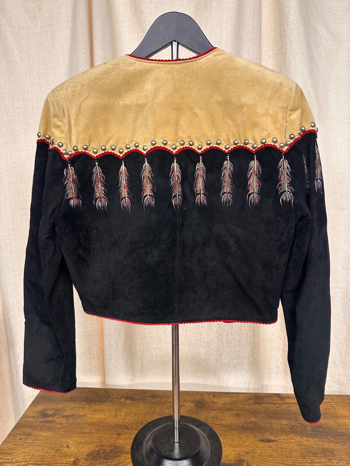 Patty Lewis Vintage Leather Suede Hand Painted Women\'s Indian Feathers Western Patty Lewis Vintage Leather Suede Hand Painted Women\'s Indian Feathers Western