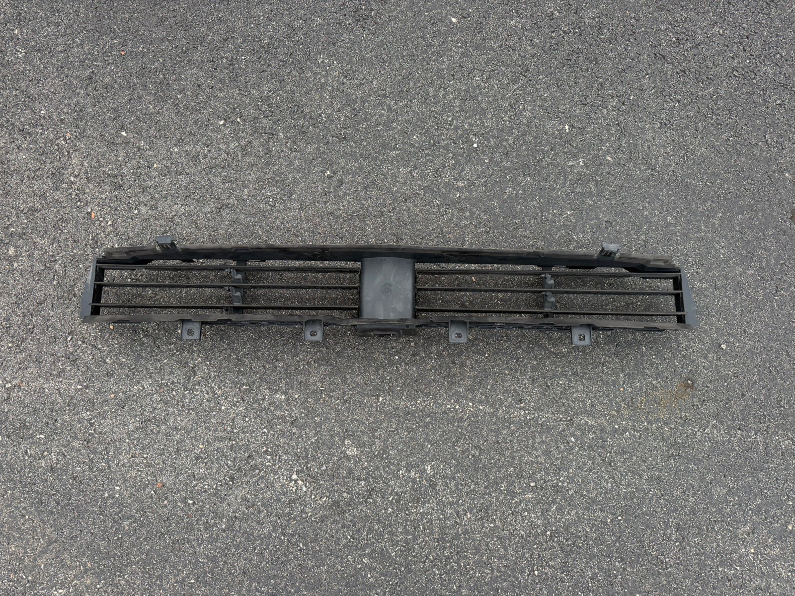 17-20 BMW 530e 530 540 G30 Front Lower Radiator Air Shutter Grille Assembly OEM 17-20 BMW 530e 530 540 G30 Front Lower Radiator Air Shutter Grille Assembly OEM