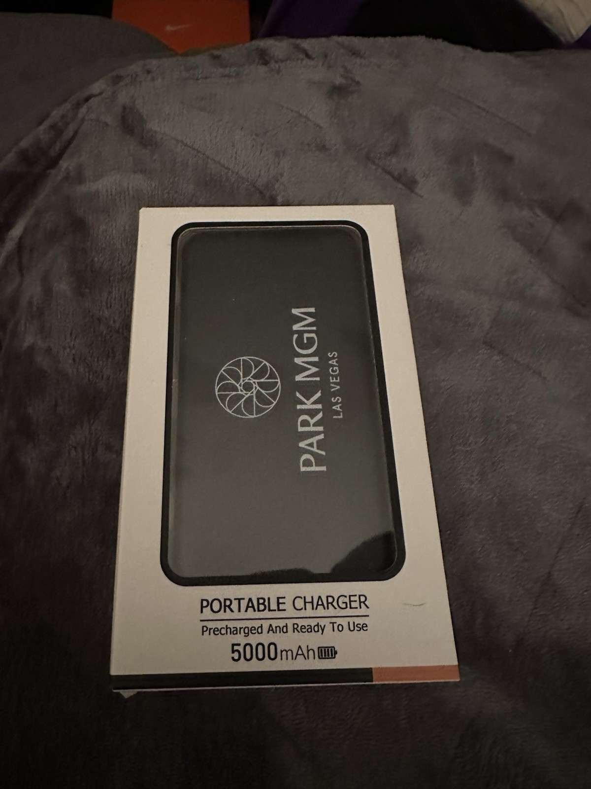 PARK MGM Las Vegas Portable Charger Power Bank Black USB/USB-C 1-Port w/ Cable
