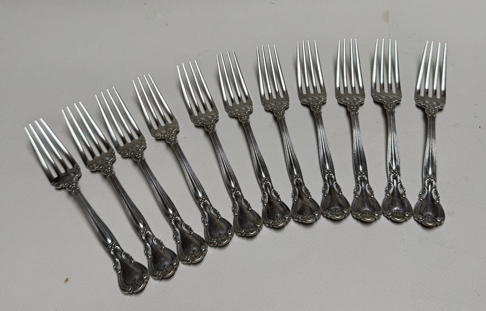 Gorham Chantilly Sterling Silver, Lot 11 Dinner Knives, 7\ Gorham Chantilly Sterling Silver, Lot 11 Dinner Knives, 7\