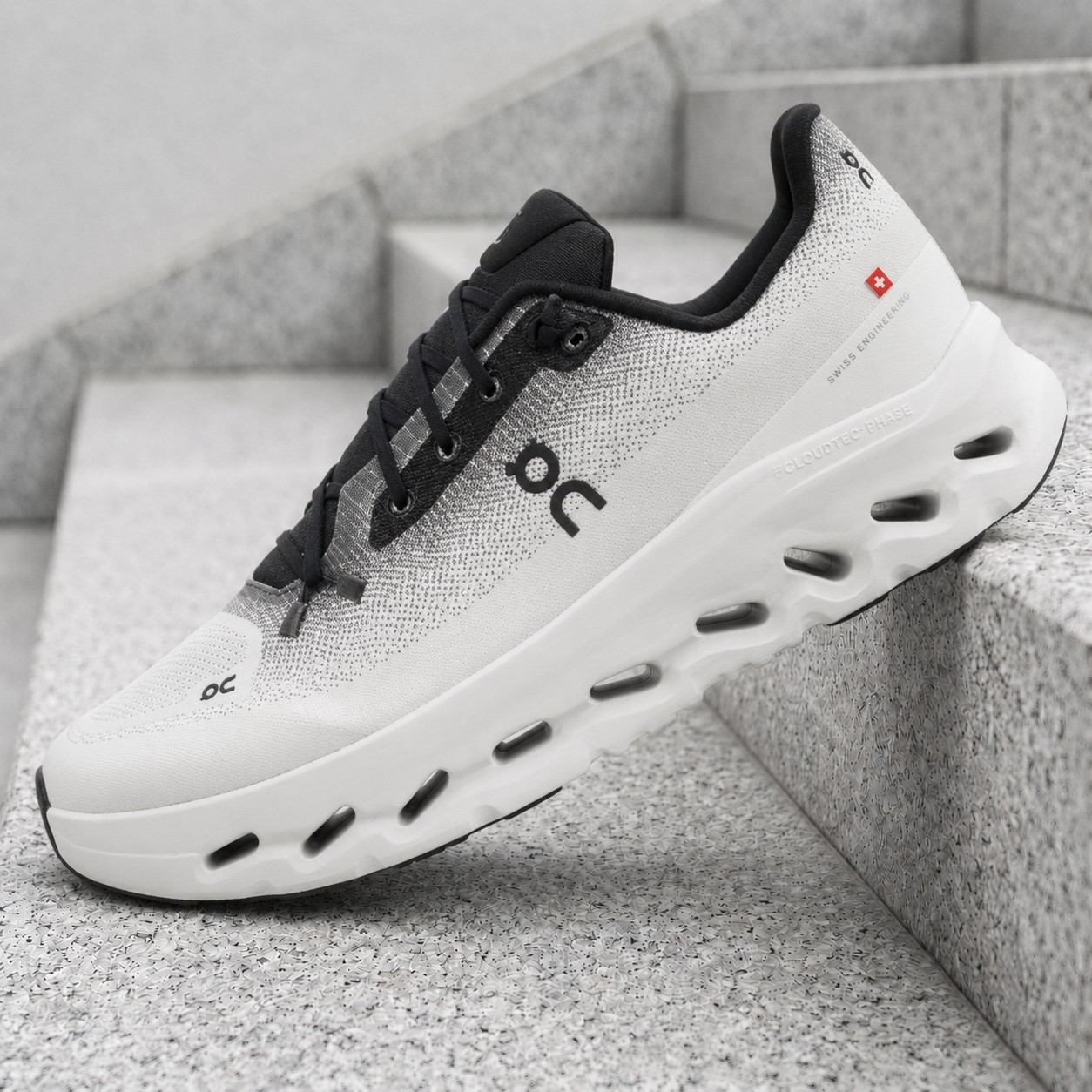On Running Cloudtilt Black Ivory 3ME10101430 Men's New On Running Cloudtilt Black Ivory 3ME10101430 Men's New