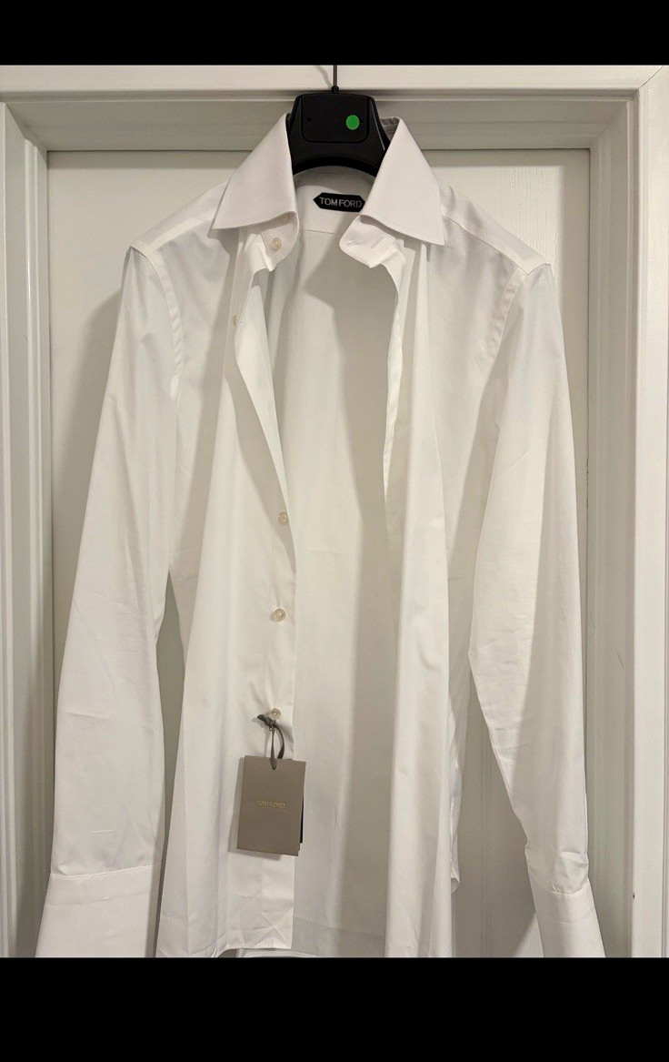 Tom Ford Men’s Slim Dress Shirt White #2. Double Button Spread Collar. Size 40 Tom Ford Men’s Slim Dress Shirt White #2. Double Button Spread Collar. Size 40