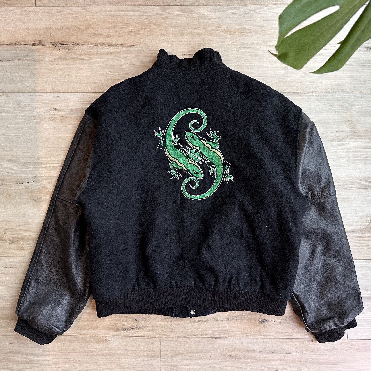 Vintage 90\'s Starter Men\'s Black XL Varsity Jacket Leather Sleeves SoBe Lizard