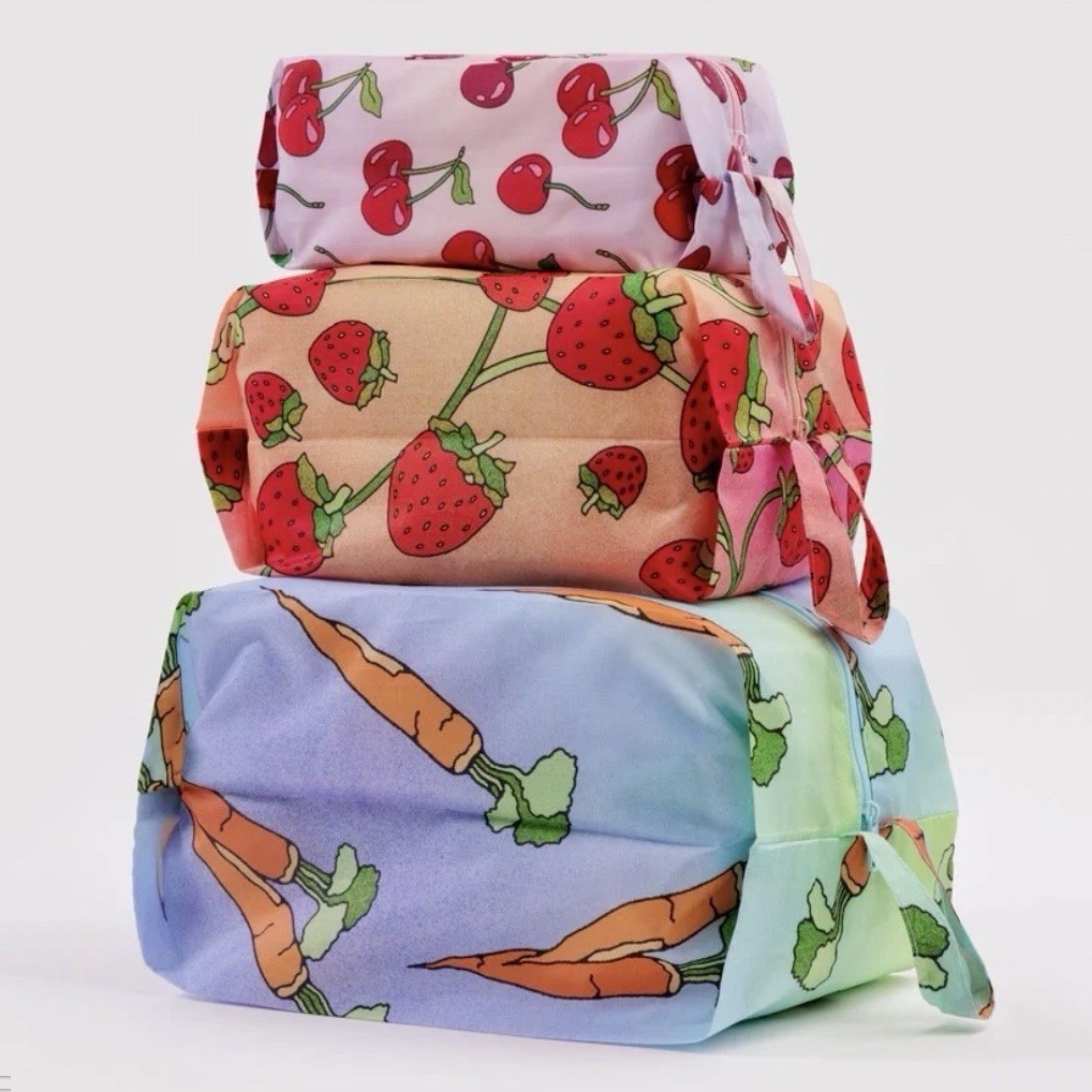 NEW Baggu 3D ZIP SET in “Carrots & Berries” — 3 Washable Recycled Nylon Bags