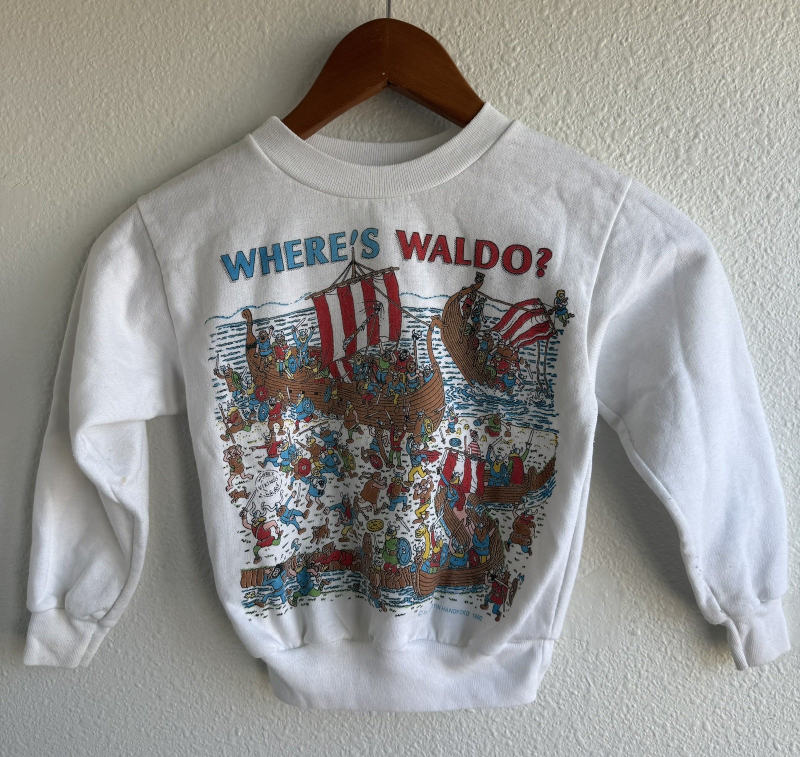 Vintage 90\'s Rare Where’s Waldo White Youth Crewneck - Size L (7)