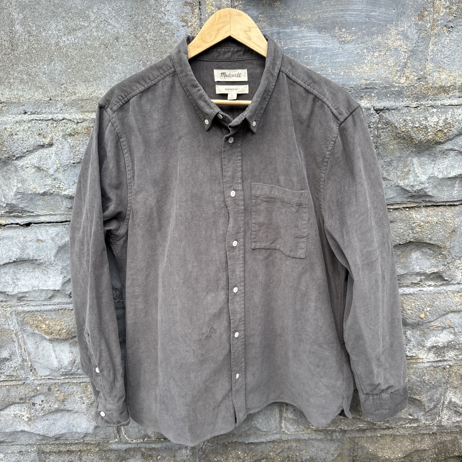 Madewell Shirt Mens Large Gray Corduroy Perfect Fit Cord Button Up Long Sleeve Madewell Shirt Mens Large Gray Corduroy Perfect Fit Cord Button Up Long Sleeve