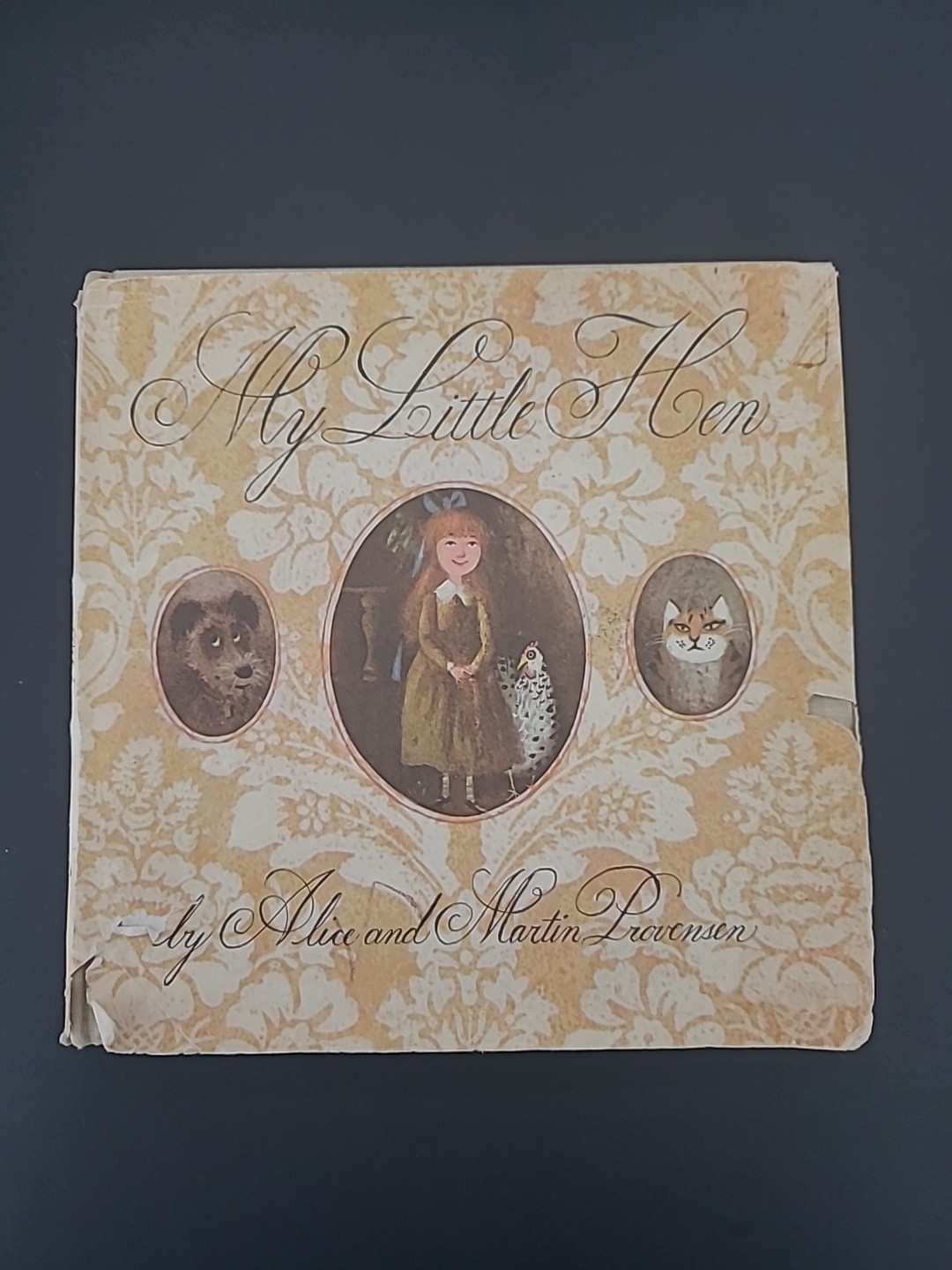 Vintage 1973 MY LITTLE HEN Alice and Martin Provensen Random House Dust cover Vintage 1973 MY LITTLE HEN Alice and Martin Provensen Random House Dust cover