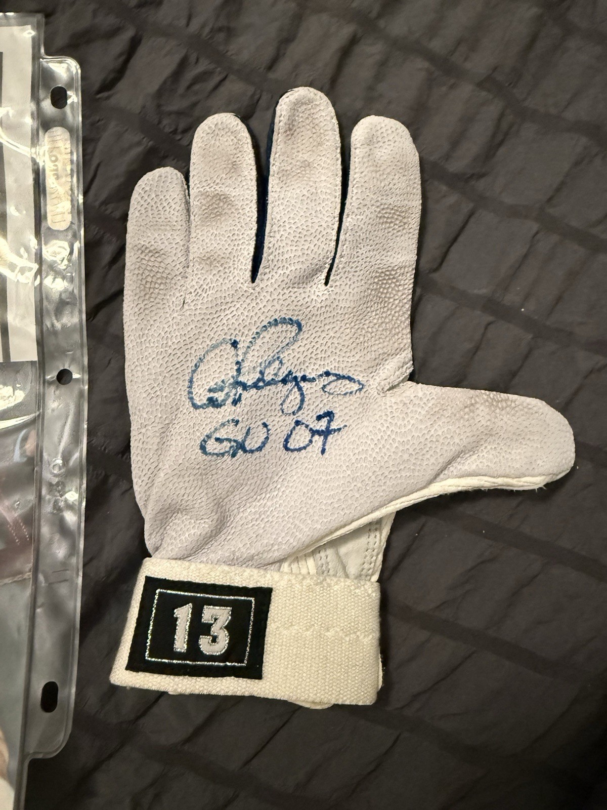 Alex Rodriguez Game-Used signed Batting Glove, New York Yankees 2008 Season Alex Rodriguez Game-Used signed Batting Glove, New York Yankees 2008 Season