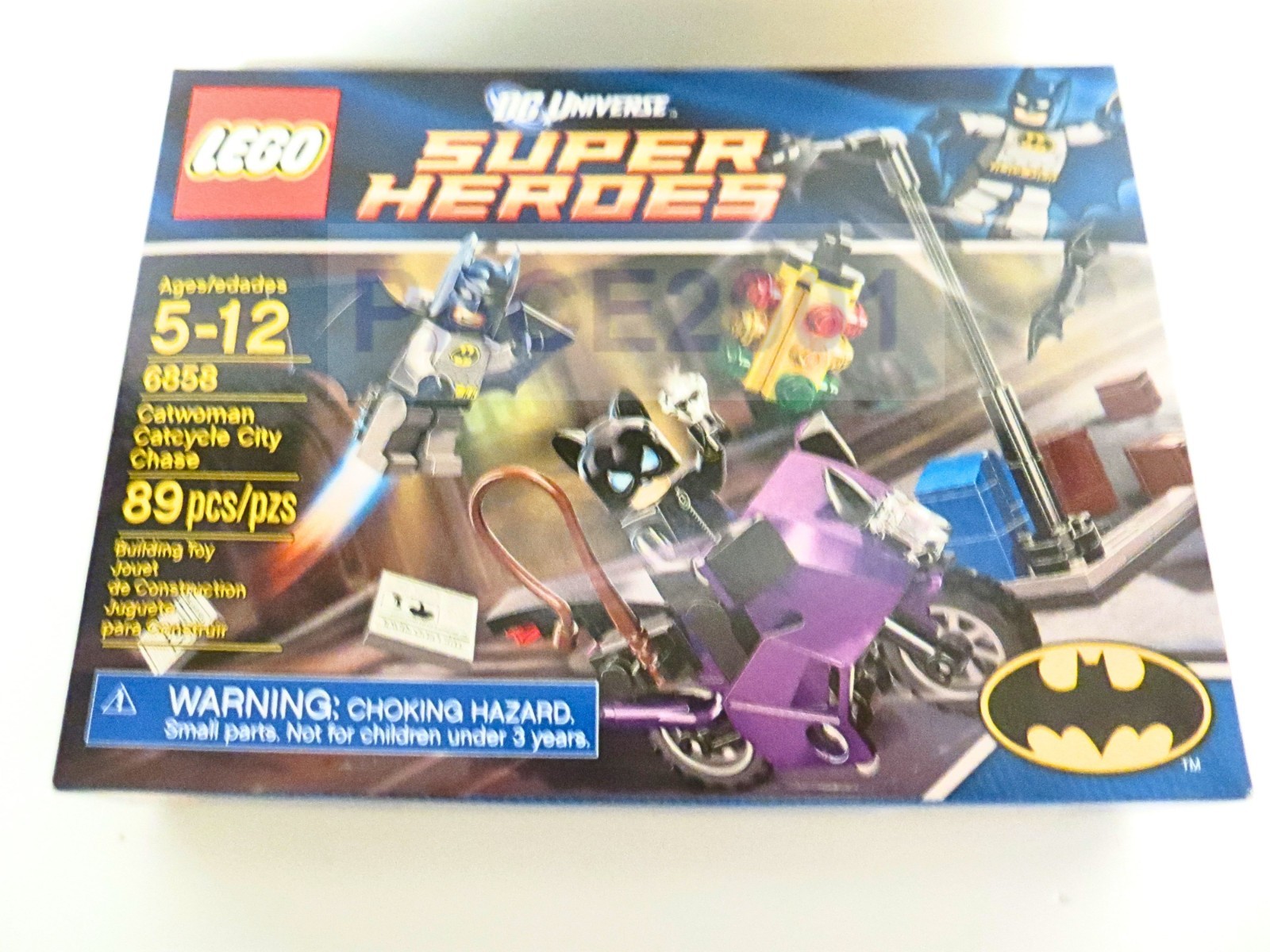 LEGO DC Universe 6858 Catwoman Catcycle City Chase Retired Set 89 Pieces