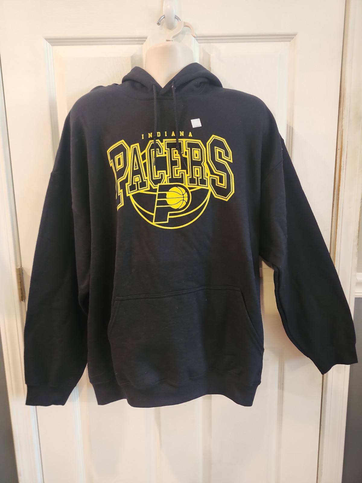 NWOT~Junk Food~INDIANA PACERS-Officially Licensed NBA Pullover Hoodie~2XL NWOT~Junk Food~INDIANA PACERS-Officially Licensed NBA Pullover Hoodie~2XL