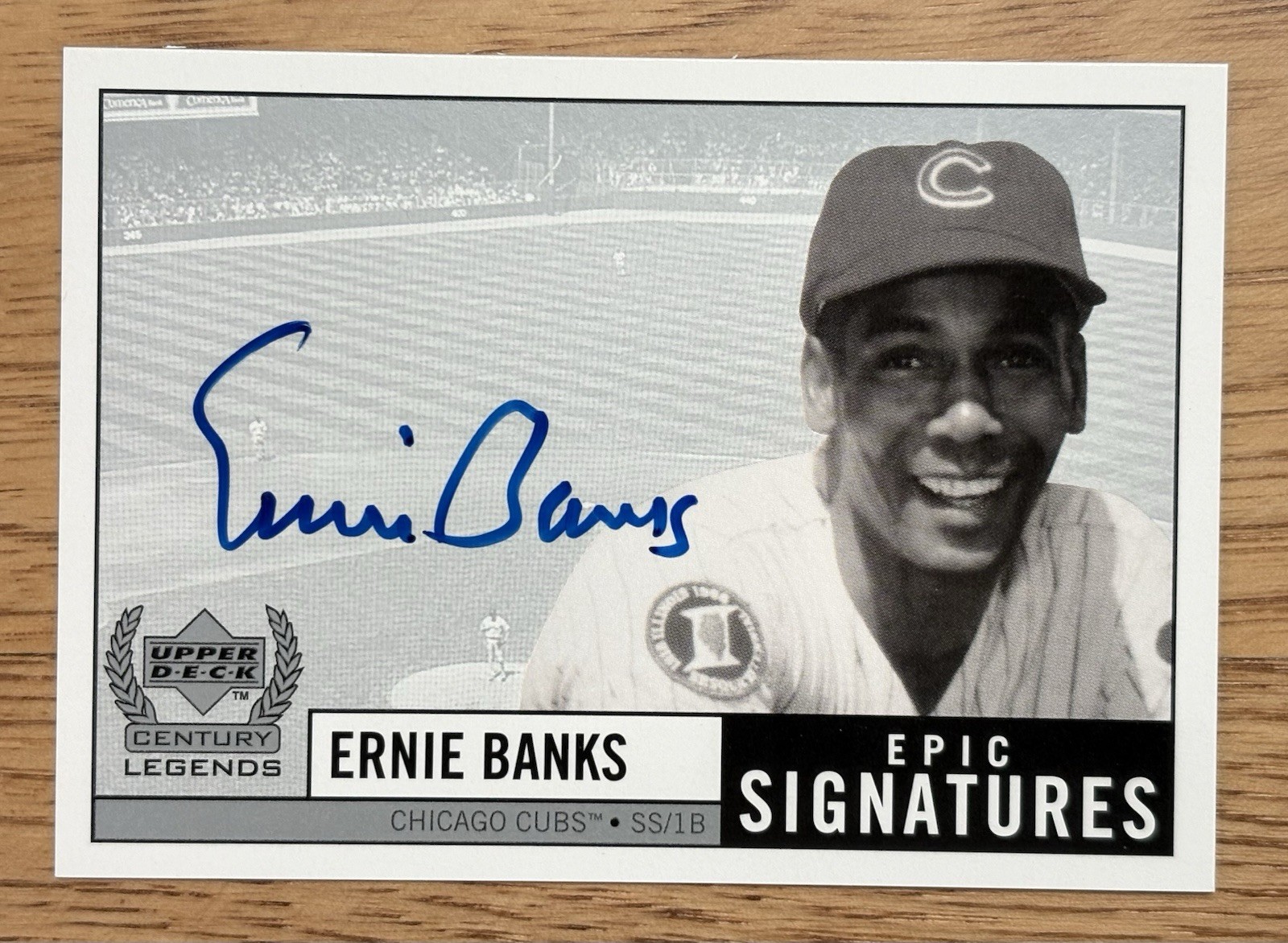 ERNIE BANKS 1999 UPPER DECK EPIC AUTOGRAPH CARD CHICAGO CUBS ERNIE BANKS 1999 UPPER DECK EPIC AUTOGRAPH CARD CHICAGO CUBS
